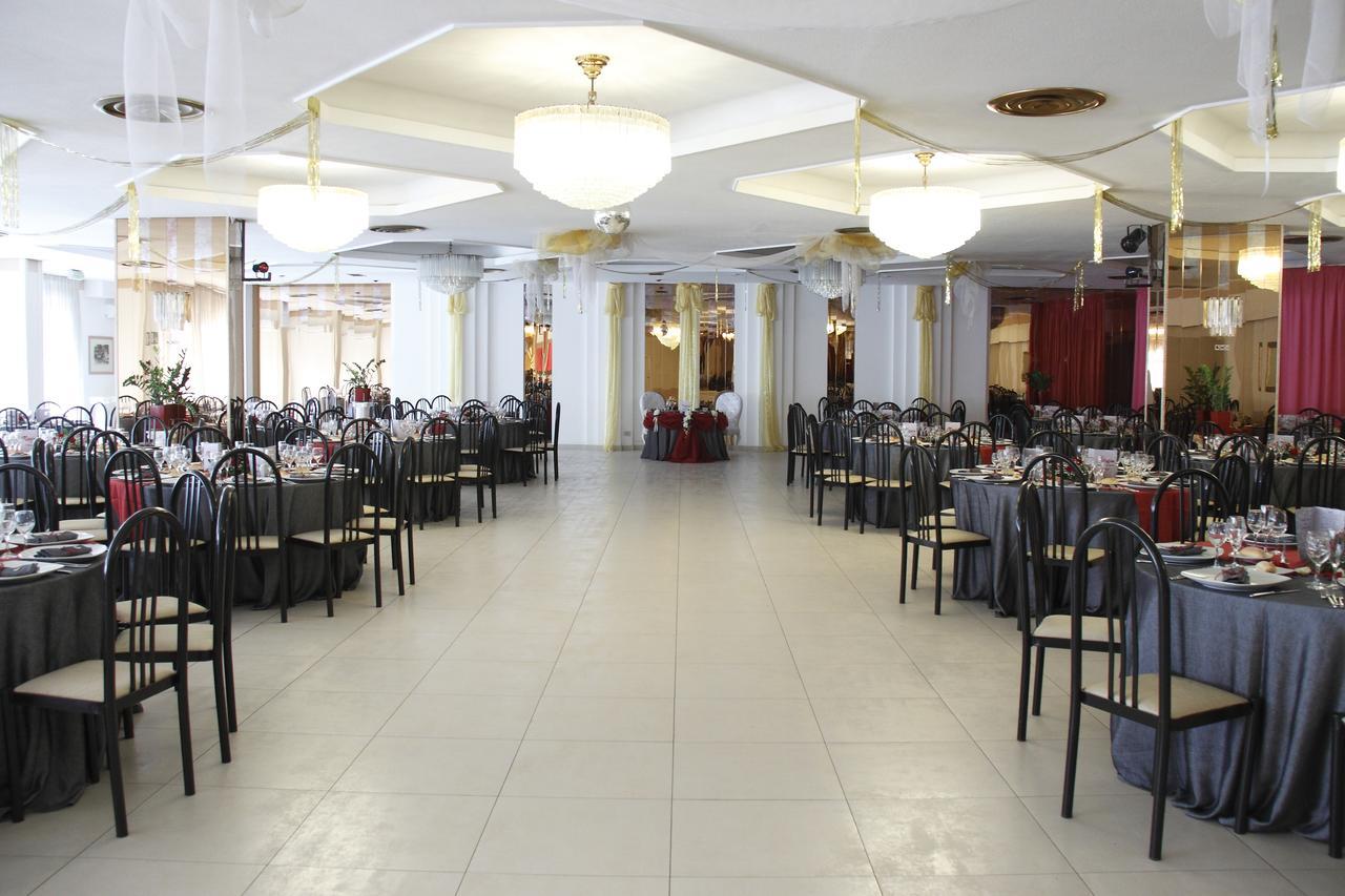 איסולה דלה פמינה Hotel Eufemia מראה חיצוני תמונה
